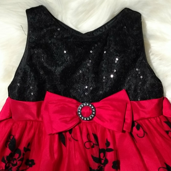 Girls dresses 3T and 4T - Picture 6 of 8